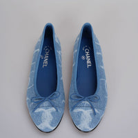 used-Chanel Printed Denim CC Cap Toe Ballerina Flats Light Blue and White Size 39-MILOURA