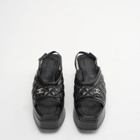Chanel Schwarze Slingback-Sandalen aus gestepptem Leder, Größe 39