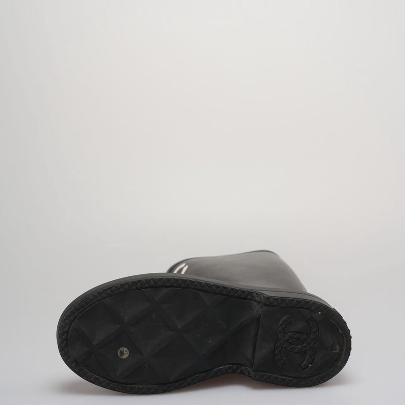 Used authentic Chanel rain boots 39