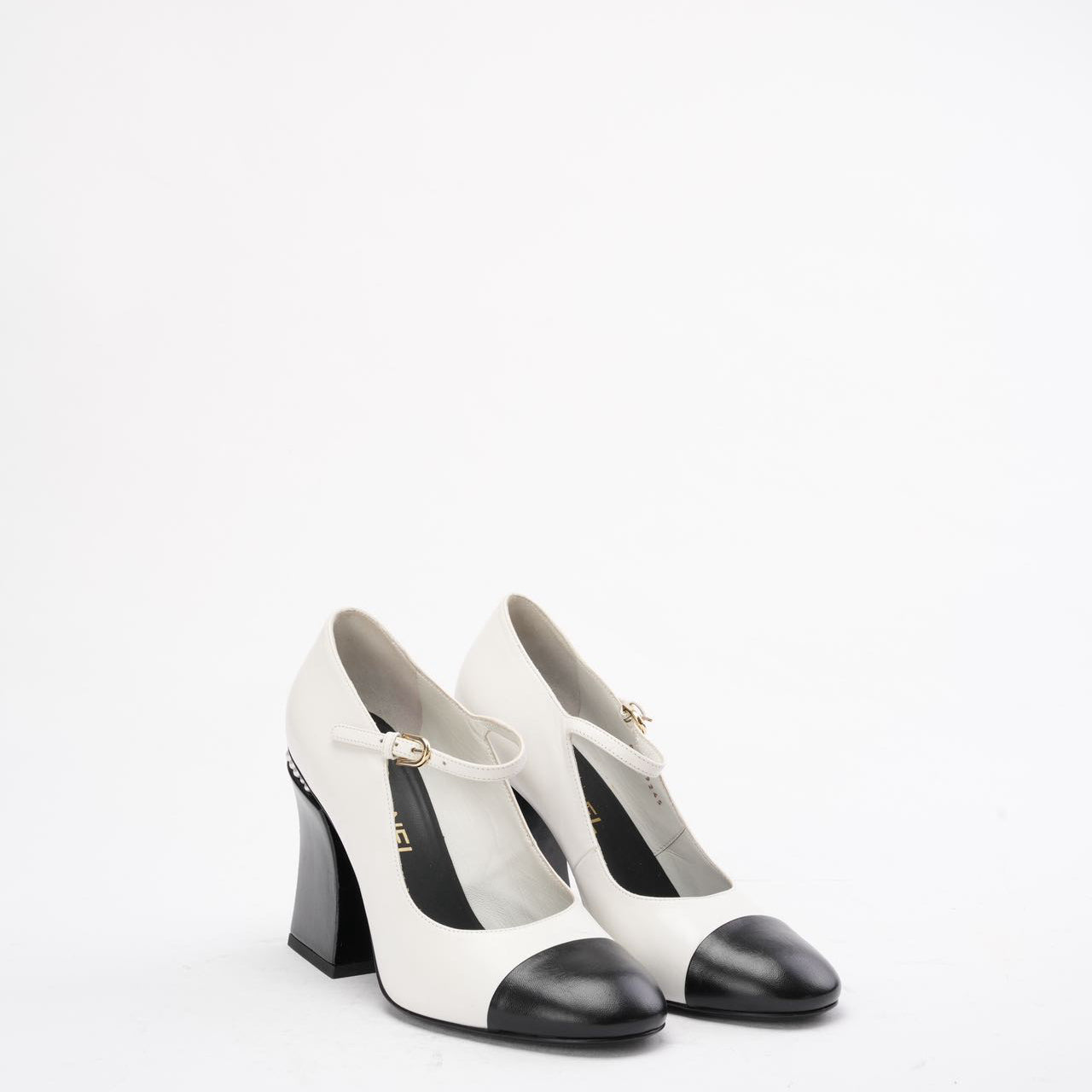 Chanel Black/White Leather Two Tone Pearl Mary Jane Shoes Size
