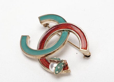 Oktoberfest Accessories Guide: Jewelry & Shoes to Complete Your Dirndl Look