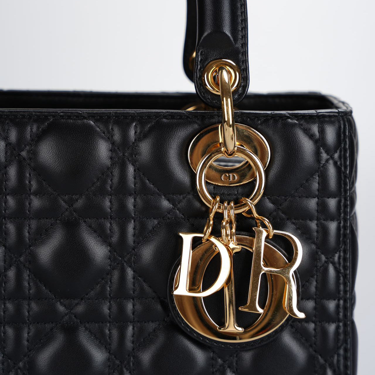 Second-hand Christian Dior Black Medium Lady Dior Bag | Miloura