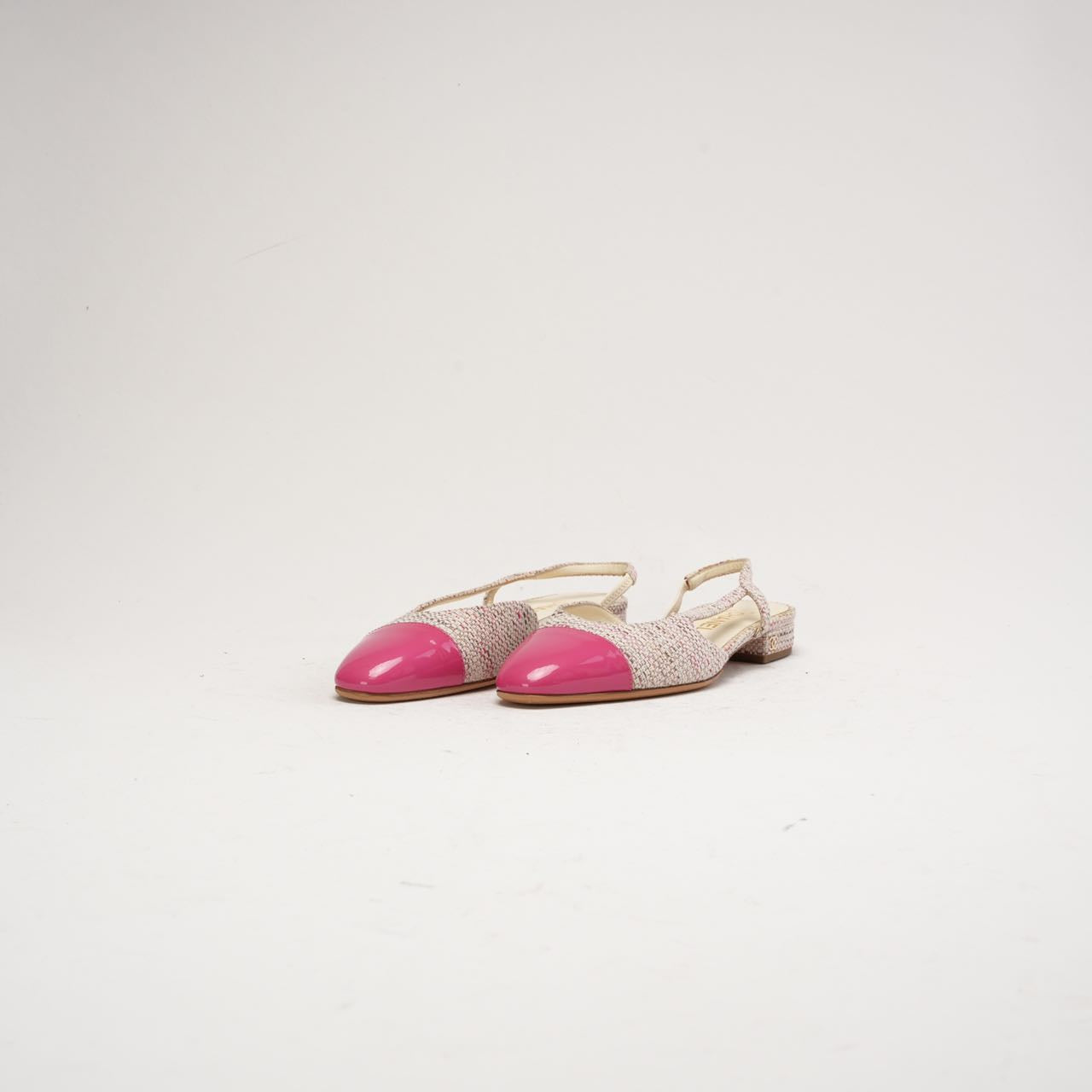Second Hand Chanel CC Logo Tweed Slingback Flats Pink 38C