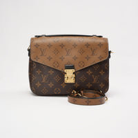 Louis Vuitton Monogram Pochette Metis MM Hand Bag 2019