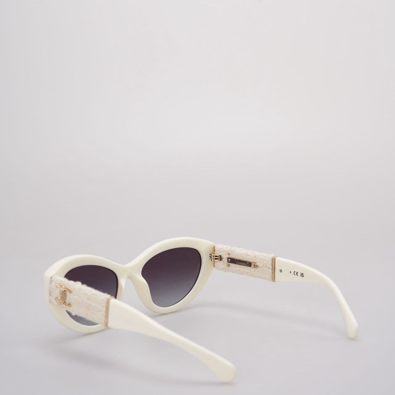 Used Chanel Acetate Tweed Wool CC Chain Sunglasses 5513-A White