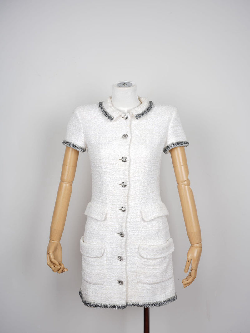 Chanel White CC Lesage Tweed Mini Dress 34 Preloved Luxury MILOURA Chanel White CC Lesage Tweed Mini Dress 34 Preloved Luxury MILOURA