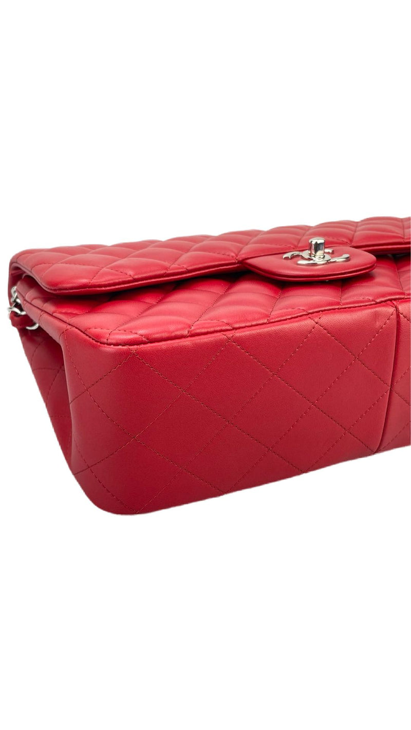 Chanel Jumbo Rouge Classic Flap Bag in Lambskin with silber Hardware Chanel Bag MILOURA