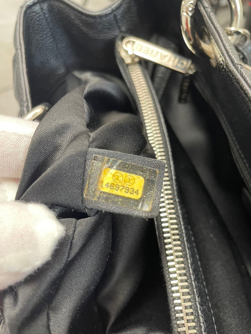 chanel GST caviar black 2011 - serial number 