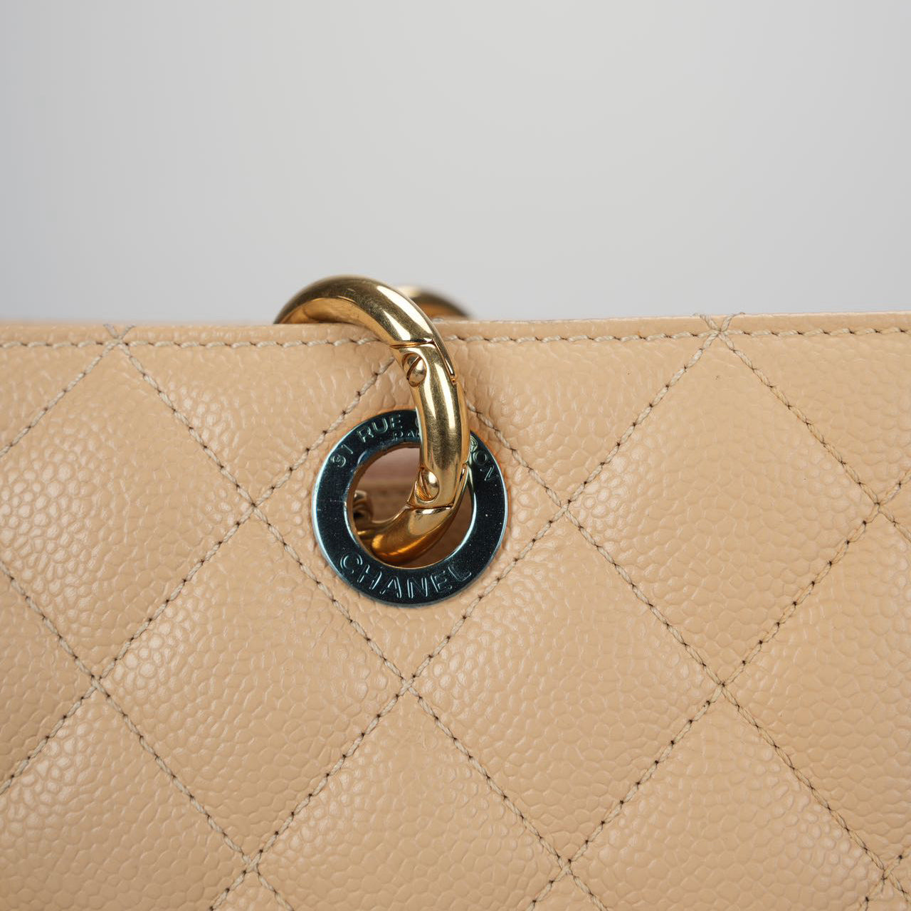 Used Chanel beige Grand Shopping Tote Beige GST Bag in Caviar