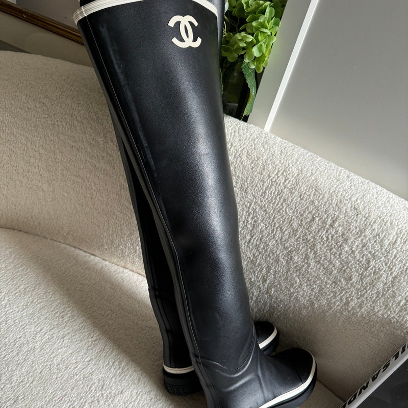 Chanel rubber over the knee boots in black and white with CC logo 36 Limited Edition