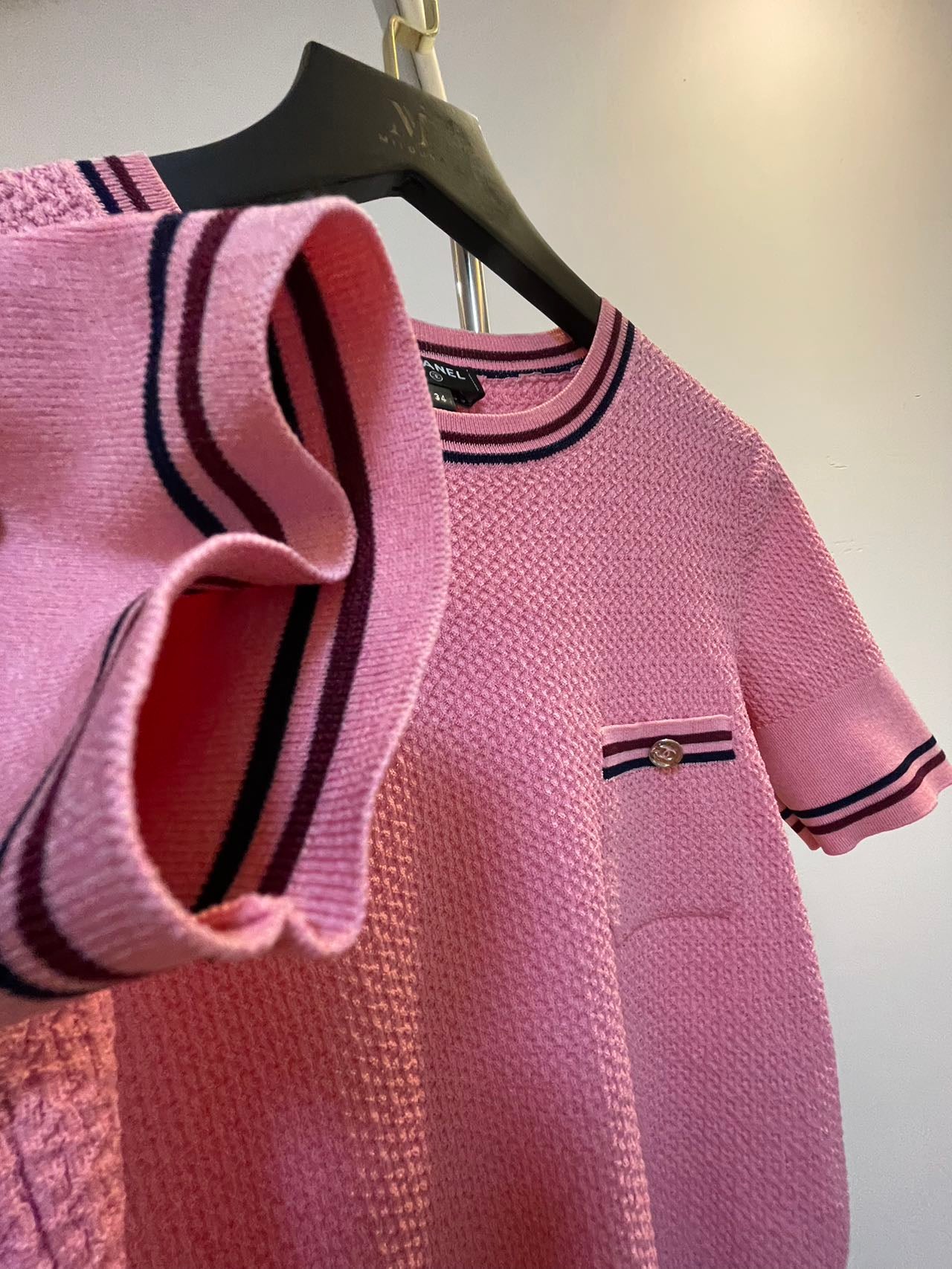 Used CHANEL 2023 Crew Neck Crop Top 34 MILOURA