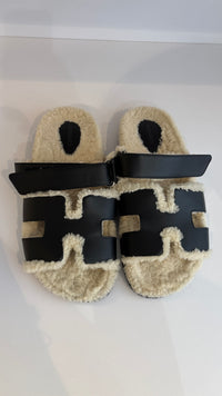 Hermès Chypre Sandals Leather Synthetic Black Size 41