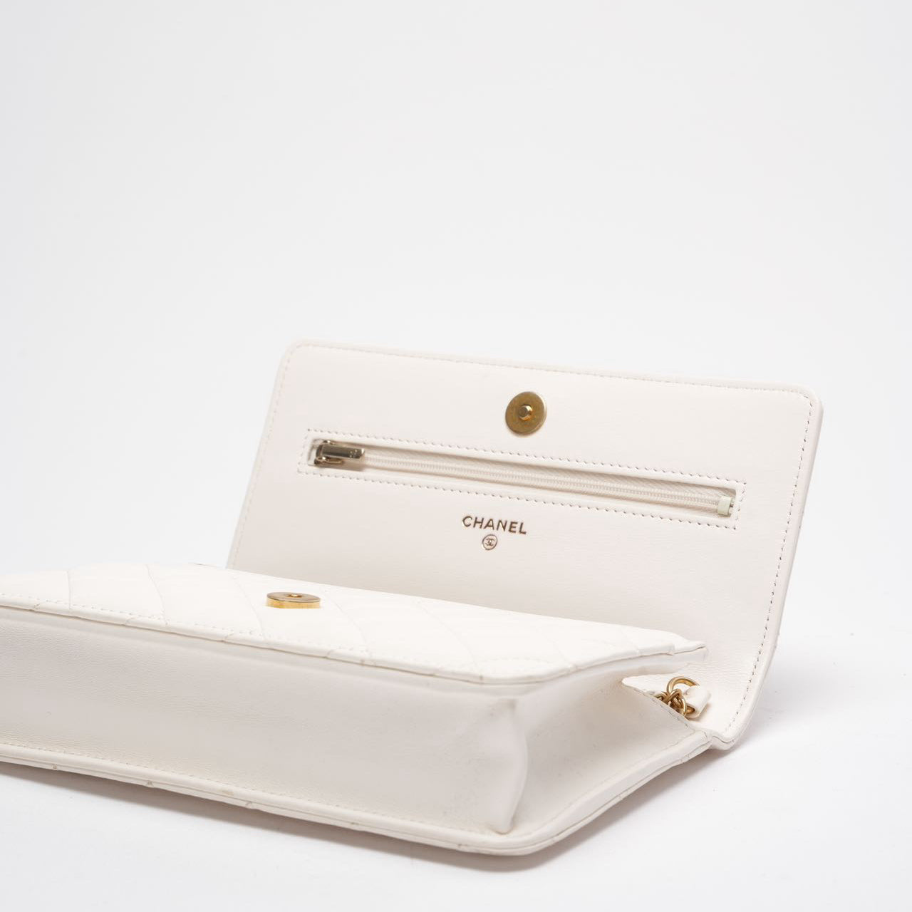 Pre-loved Chanel Classic Wallet on Chain (WOC) 22B White Enamel
