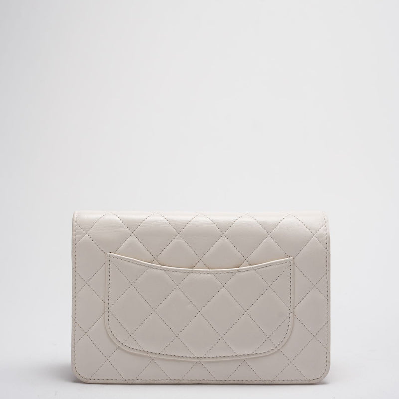 Chanel Wallet on Chain Timeless/Classique Leather Crossbody Bag in White with Silver Hardware Back