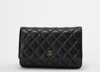Chanel klassischer Wallet On Chain Lammleder Schwarz 2020