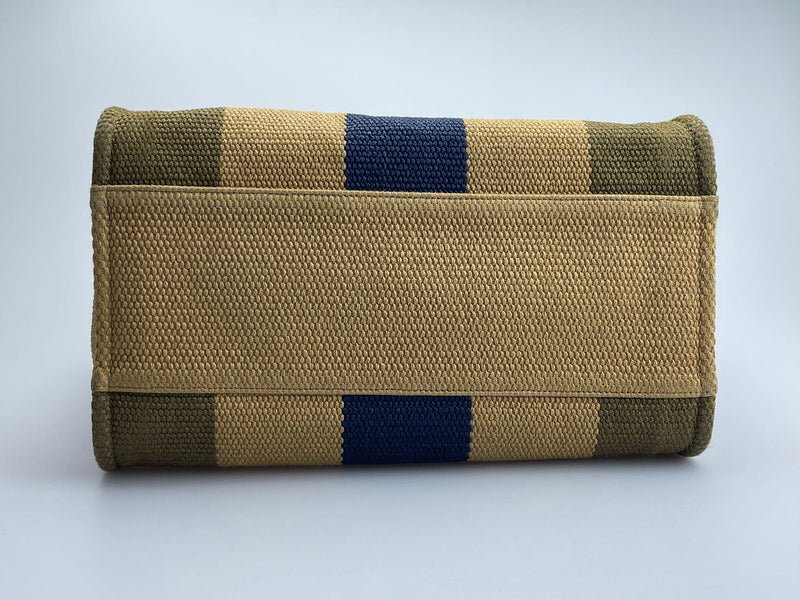Chanel Deauville Medium Tote Bag in Khaki Beige and Navy Blue Raffia with Gold Hardware Bottom 