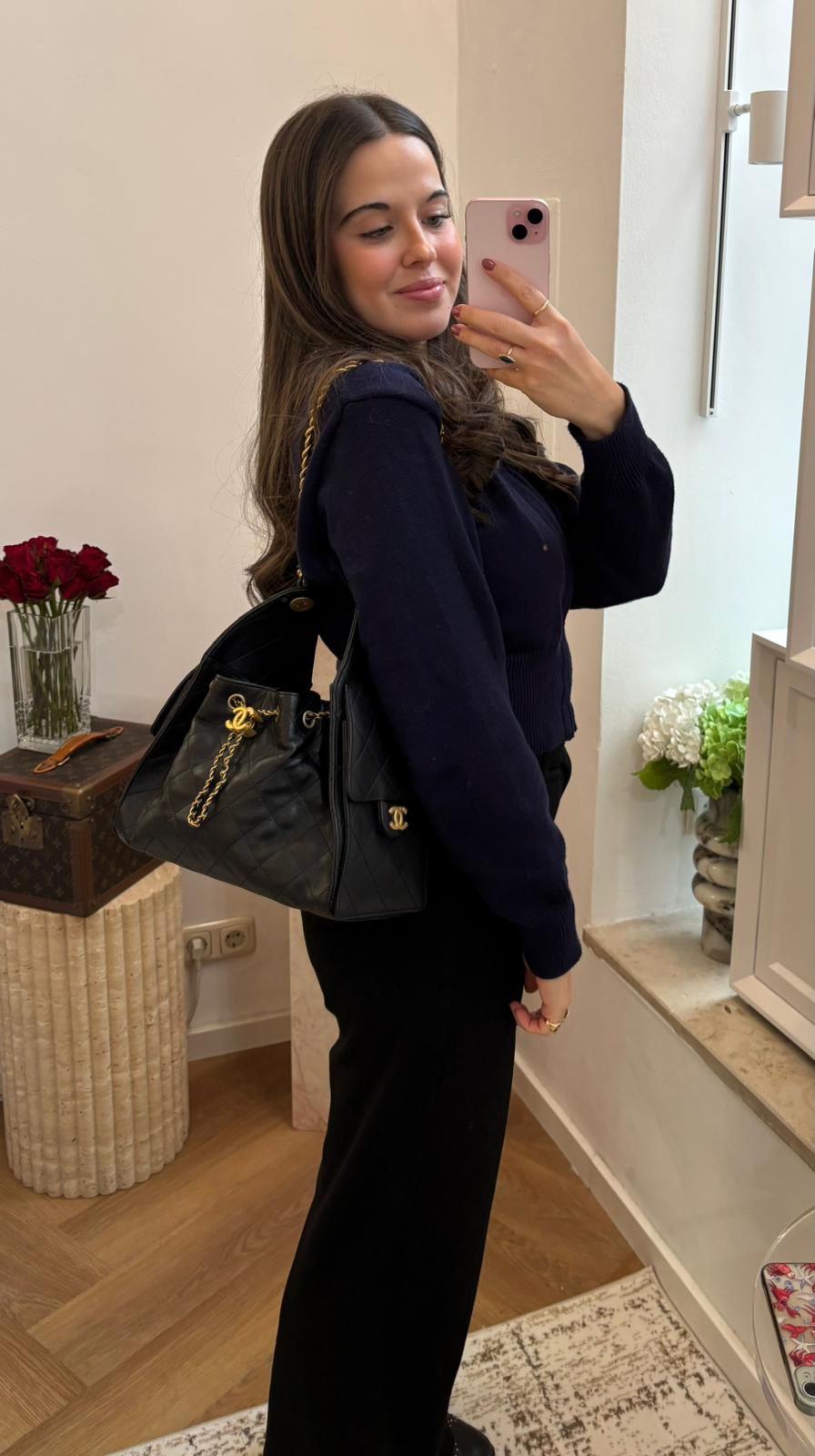 Second hand Chanel 25 Small Black Quilted Caviar | Miloura | 2025