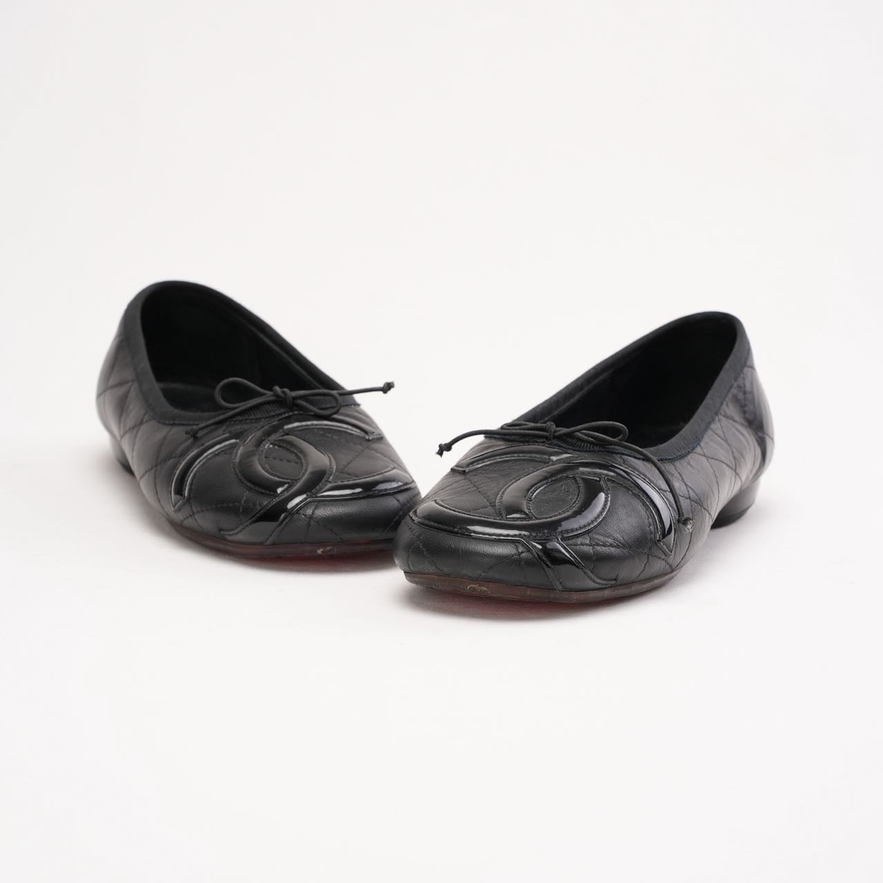 Chanel Second Hand CC Cambon Ballet Flats Black Lambskin 35