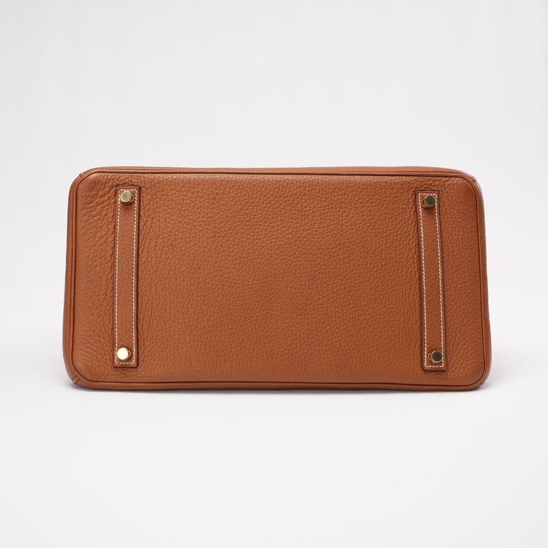 Hermès Birkin 35 — bottom side view