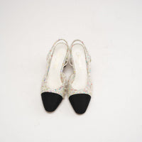 Escarpins Chanel en tweed avec logo CC, à bride arrière, 38 C, blanc/noir